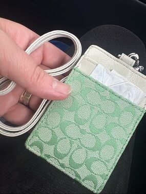 Coach Signature Print BlLeather Lanyard ID Holder Rare new